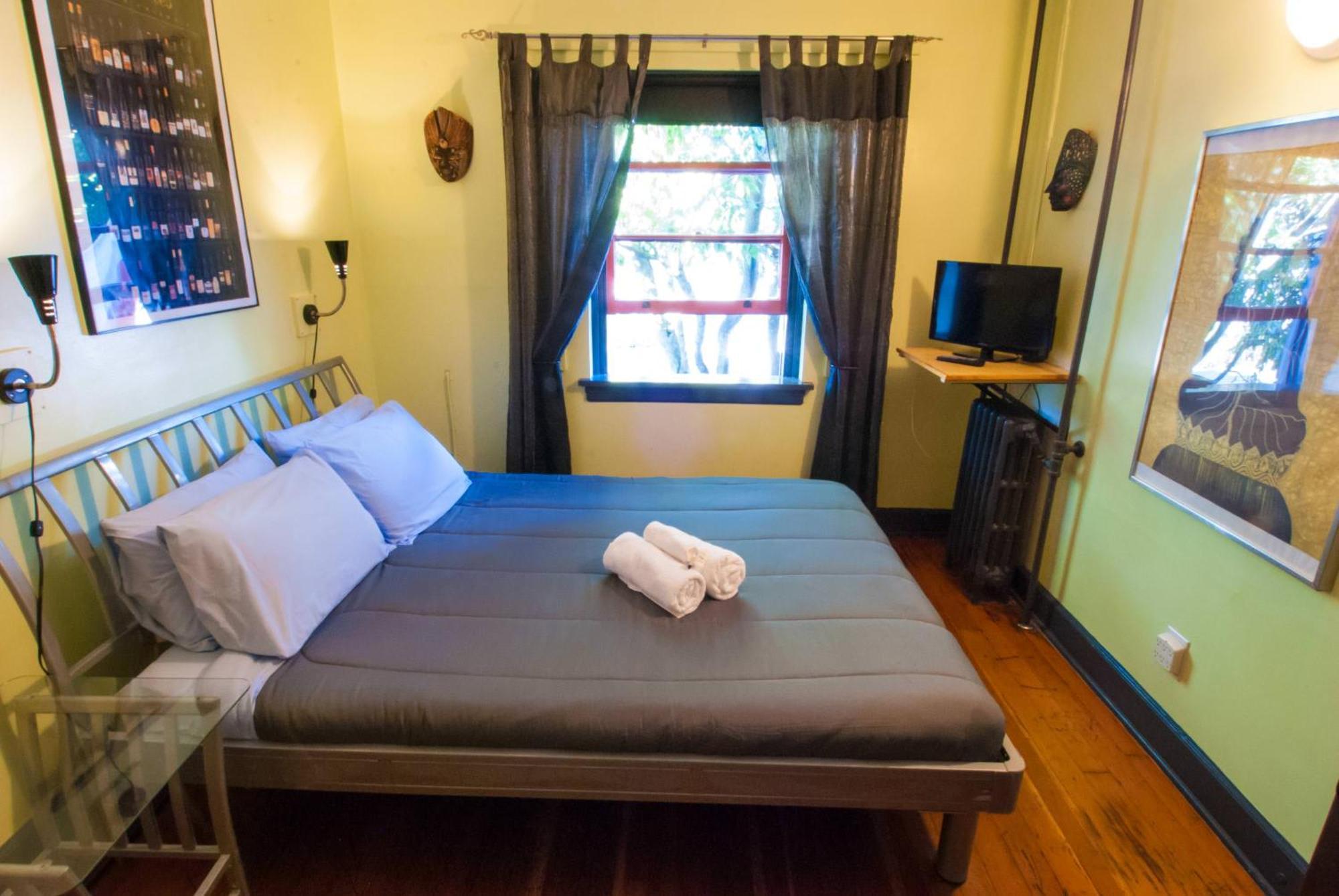 Ocean Island Inn | Backpackers | Suites Βικτώρια Δωμάτιο φωτογραφία