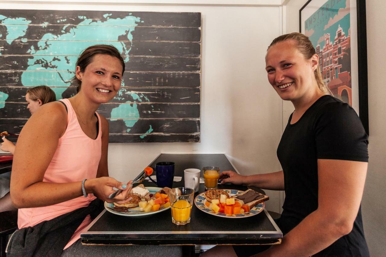 Ocean Island Inn | Backpackers | Suites Βικτώρια Εξωτερικό φωτογραφία